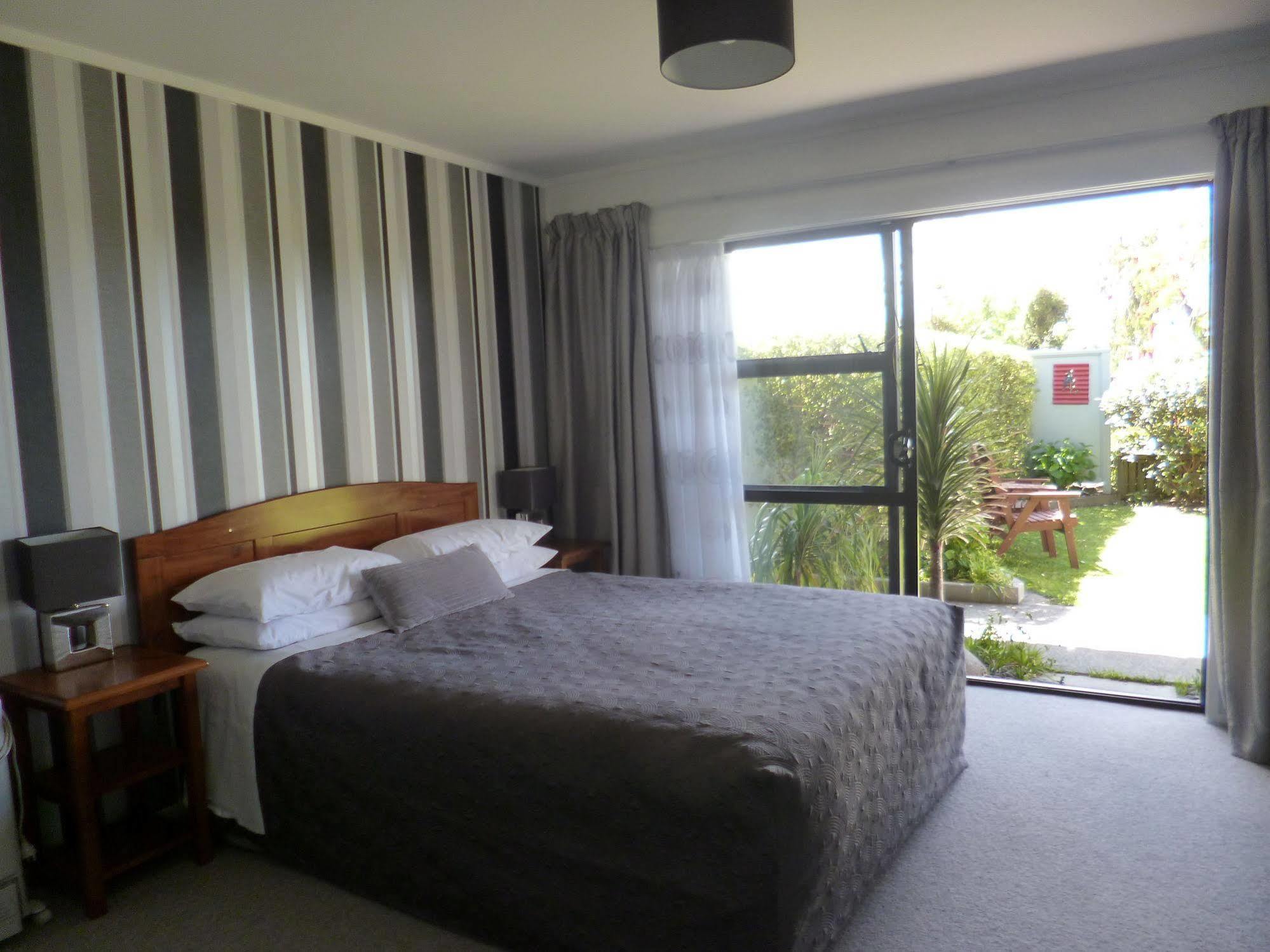Opua Boutique Seaview Motel Eksteriør billede