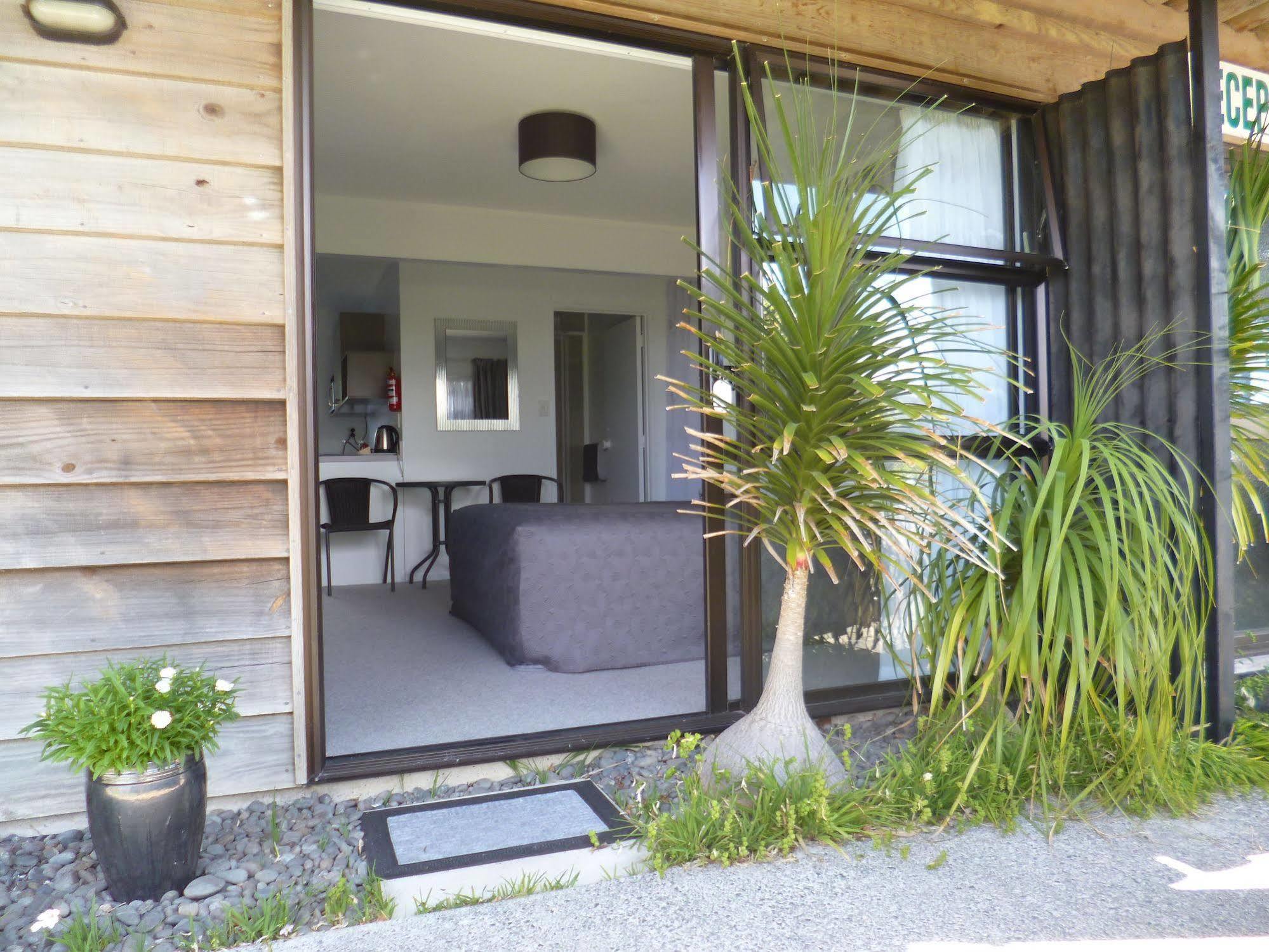 Opua Boutique Seaview Motel Eksteriør billede